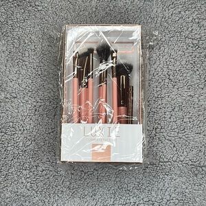 Luxie complete set makeup brush